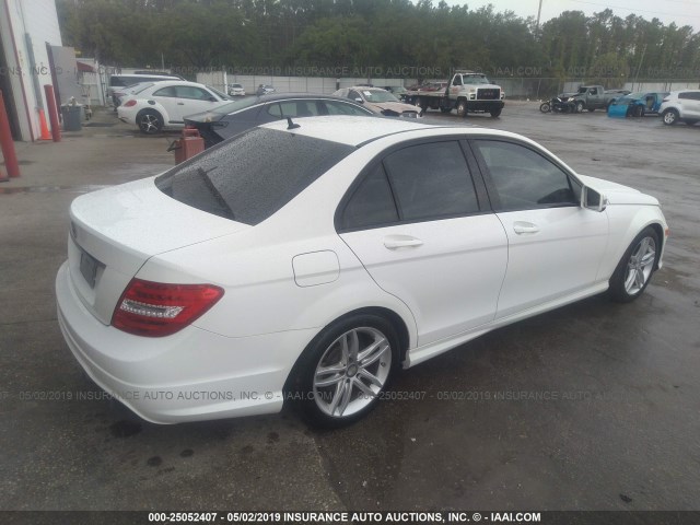 WDDGF4HB5DR295873 - 2013 MERCEDES-BENZ C 250 WHITE photo 4