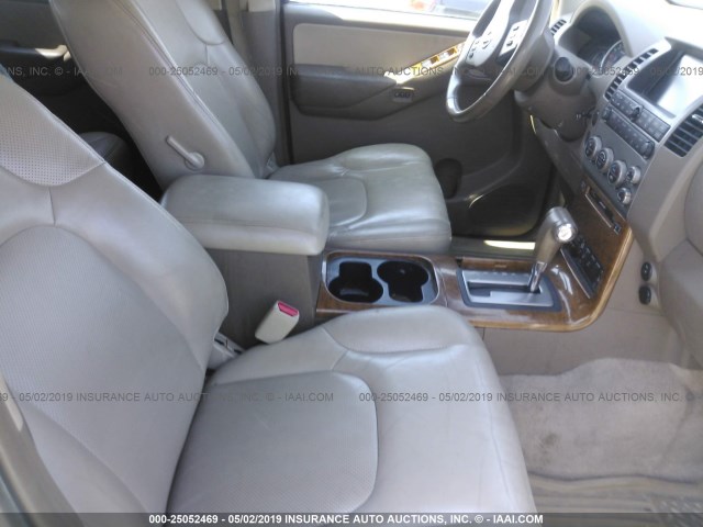 5N1AR18W57C619724 - 2007 NISSAN PATHFINDER LE/SE/XE WHITE photo 5