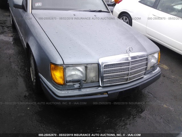 WDBEA30D0LB273258 - 1990 MERCEDES-BENZ 300 E GRAY photo 6