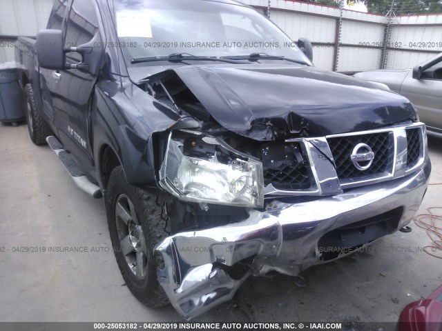 1N6BA06B16N555563 - 2006 NISSAN TITAN XE/SE/LE BLACK photo 6