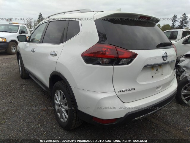 KNMAT2MT6JP570492 - 2018 NISSAN ROGUE S/SV WHITE photo 3