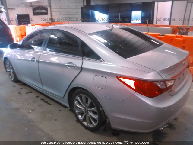 5NPEC4AC1BH103429 - 2011 HYUNDAI SONATA SE/LIMITED SILVER photo 3