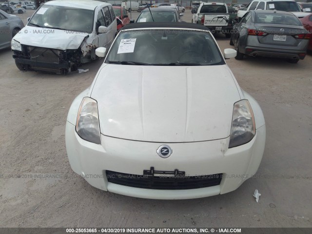 JN1AZ36A15M753390 - 2005 NISSAN 350Z ROADSTER WHITE photo 6