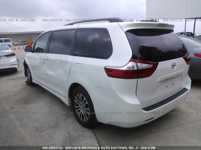 5TDYZ3DC6KS012118 - 2019 TOYOTA SIENNA LIMITED/XLE WHITE photo 3