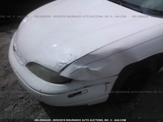 2G1WL52J811281872 - 2001 CHEVROLET LUMINA WHITE photo 6