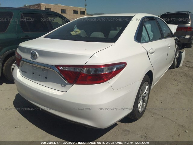 4T4BF1FKXGR536707 - 2016 TOYOTA CAMRY LE/XLE/SE/XSE WHITE photo 4