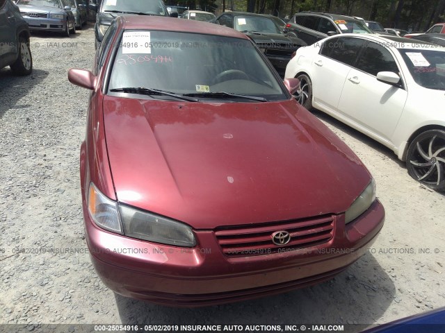 4T1BG22K7WU332514 - 1998 TOYOTA CAMRY CE/LE/XLE RED photo 6