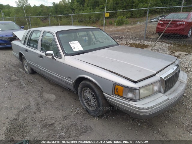 1LNLM83W8NY756177 - 1992 LINCOLN TOWN CAR CARTIER SILVER photo 1