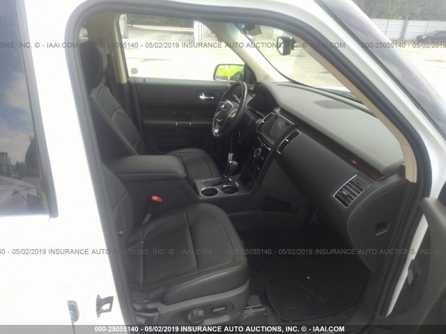 2FMGK5D84KBA08296 - 2019 FORD FLEX LIMITED WHITE photo 5