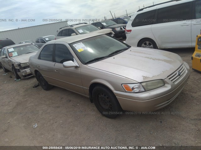 JT2BF28K8W0125080 - 1998 TOYOTA CAMRY LE/XLE GOLD photo 1