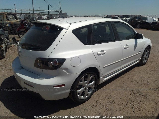 JM1BK343571680037 - 2007 MAZDA 3 HATCHBACK WHITE photo 4