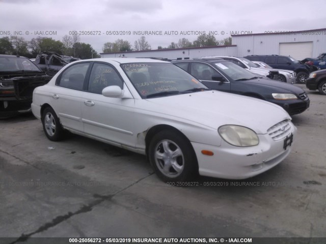 KMHWF25S1YA319259 - 2000 HYUNDAI SONATA GL WHITE photo 1