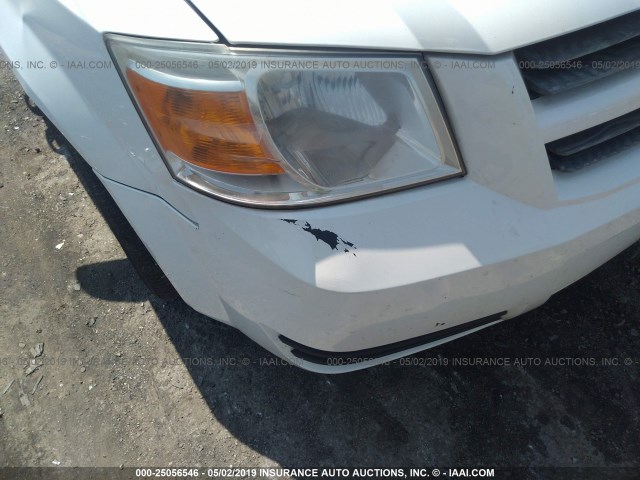 1D8HN44H88B195133 - 2008 DODGE GRAND CARAVAN SE WHITE photo 6