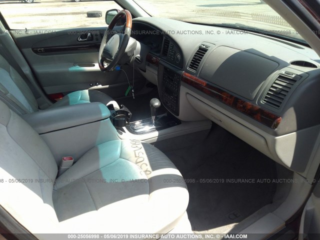 1LNHM97V22Y683039 - 2002 LINCOLN CONTINENTAL  Kastanienbraun Foto 5
