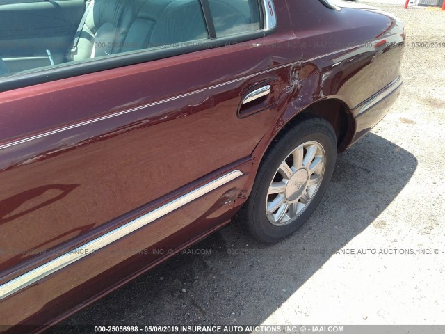 1LNHM97V22Y683039 - 2002 LINCOLN CONTINENTAL  Kastanienbraun Foto 6