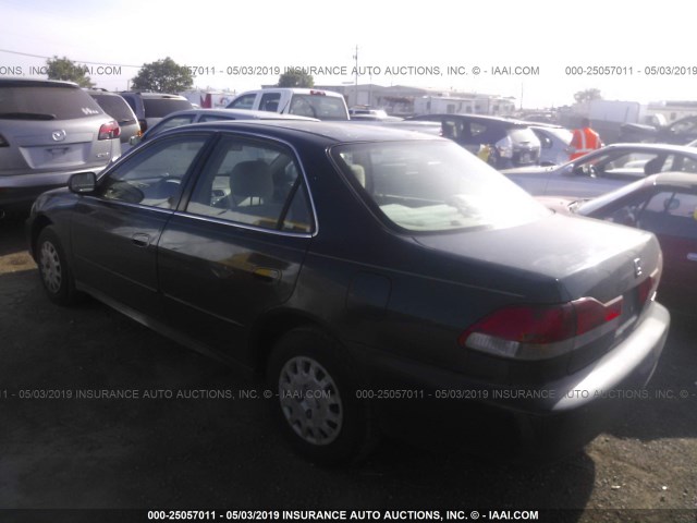 1HGCF86691A038121 - 2001 HONDA ACCORD VALUE GREEN photo 3