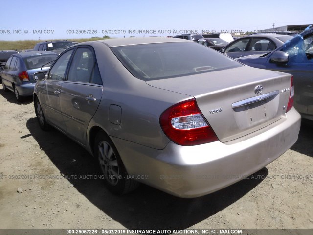 JTDBF30K430149493 - 2003 TOYOTA CAMRY LE/XLE BROWN photo 3