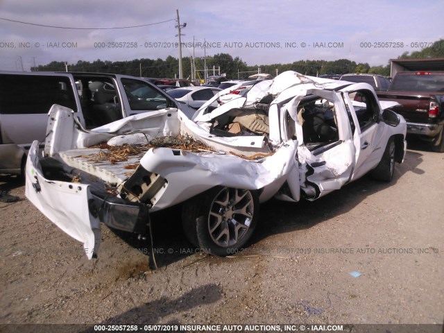 2GCEC13C971682805 - 2007 CHEVROLET SILVERADO C1500 CREW CAB WHITE photo 4