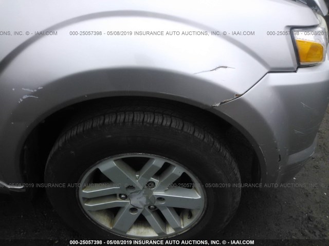 4S2DF58Y344600330 - 2004 ISUZU AXIOM XS Gümüş foto 6