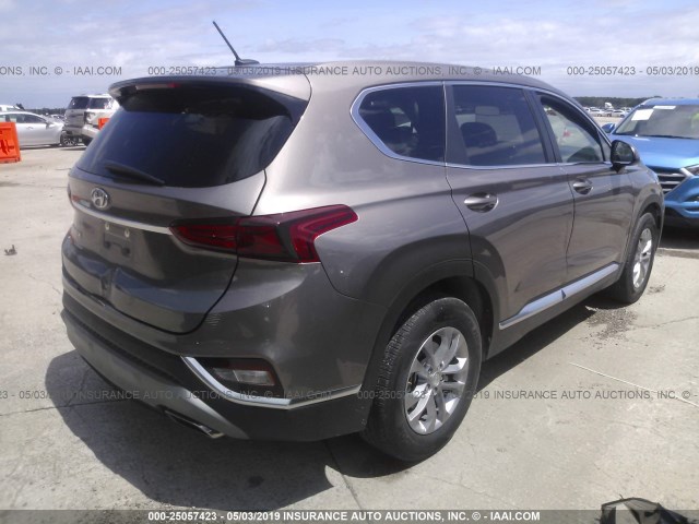 5NMS23AD1KH009167 - 2019 HYUNDAI SANTA FE SE BROWN photo 4