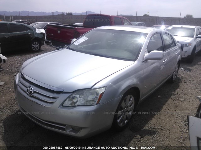 4T1BK36B55U049350 - 2005 TOYOTA AVALON XL/XLS/TOURING/LIMITED SILVER photo 2