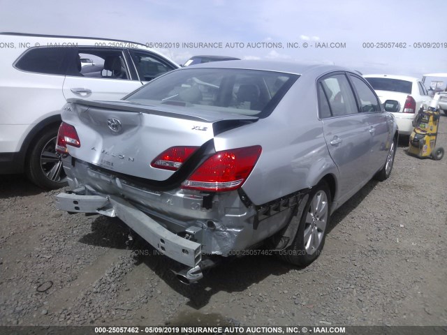 4T1BK36B55U049350 - 2005 TOYOTA AVALON XL/XLS/TOURING/LIMITED SILVER photo 4