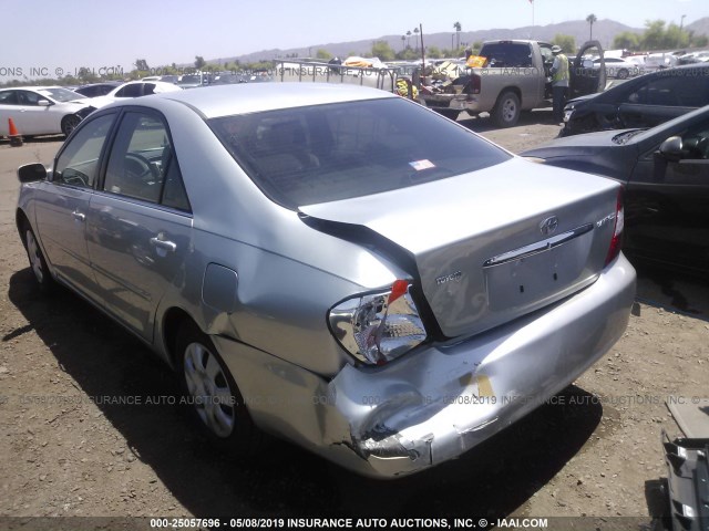 JTDBE32K030241507 - 2003 TOYOTA CAMRY LE/XLE SILVER photo 3