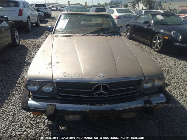 WDBBA48D3GA037633 - 1986 MERCEDES-BENZ 560 SL BROWN photo 6