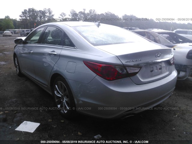 5NPEC4AB9DH506276 - 2013 HYUNDAI SONATA SE/LIMITED SILVER photo 3