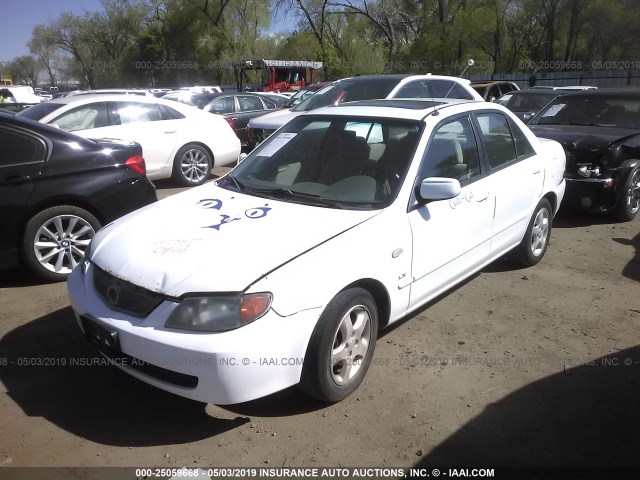 JM1BJ225221628665 - 2002 MAZDA PROTEGE DX/LX/ES WHITE photo 2