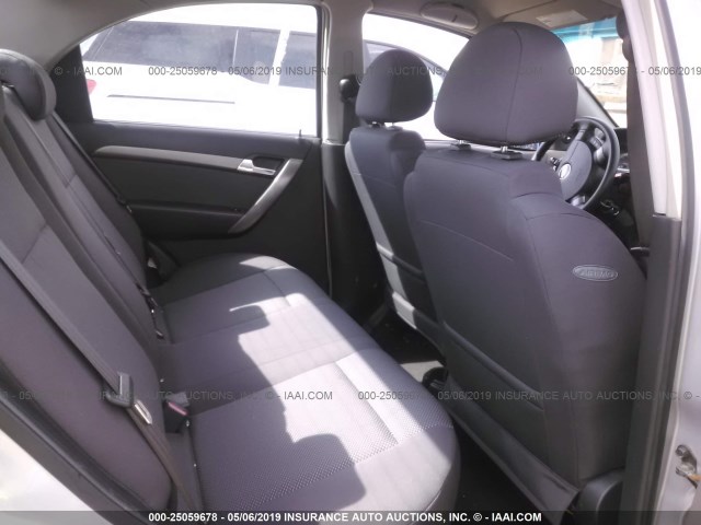 KL1TD56628B190708 - 2008 CHEVROLET AVEO LS SILVER photo 8