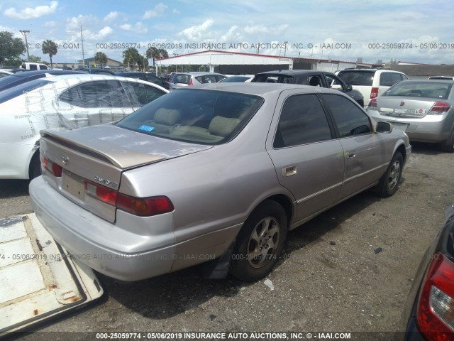 4T1BG28K3XU896346 - 1999 TOYOTA CAMRY CE/LE/XLE GOLD photo 4