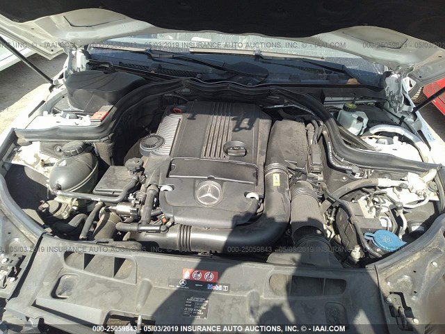 WDDGF4HB3CA658555 - 2012 MERCEDES-BENZ C 250 WHITE photo 10