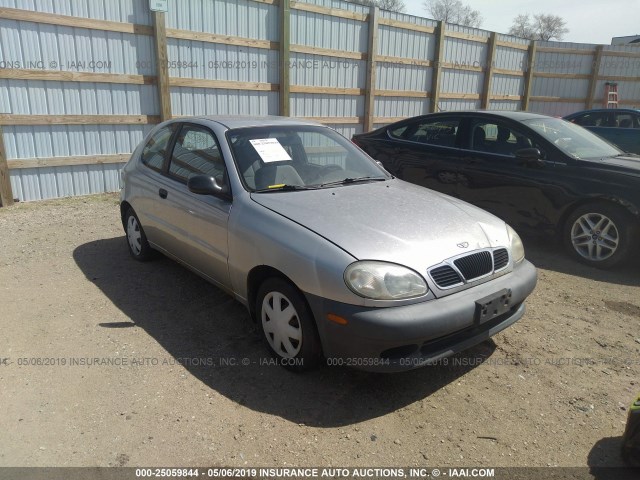 KLATA22651B647823 - 2001 DAEWOO LANOS S SILVER photo 1