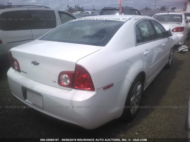 1G1ZG57B79F100302 - 2009 CHEVROLET MALIBU LS WHITE photo 4