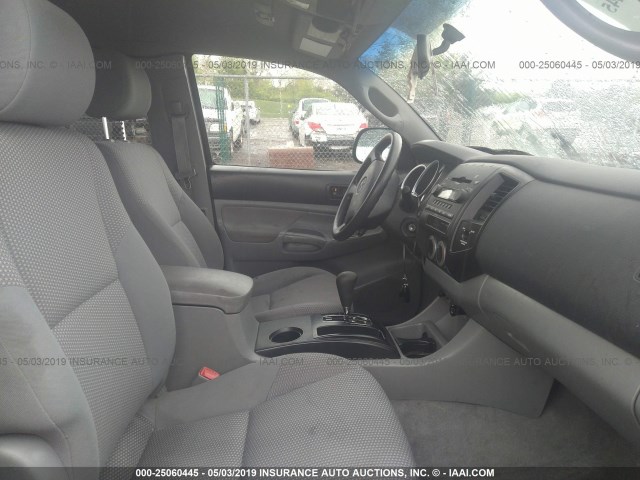 5TEUU42N55Z135696 - 2005 TOYOTA TACOMA ACCESS CAB შავი ფოტო 5