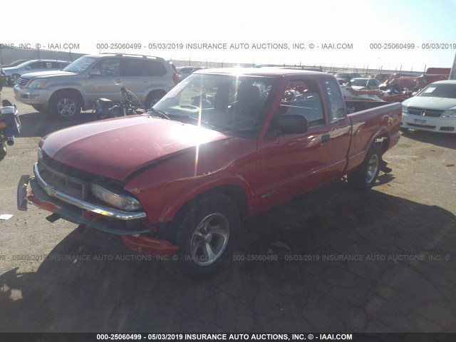 1GCCS19H138156138 - 2003 CHEVROLET S TRUCK S10 RED photo 2
