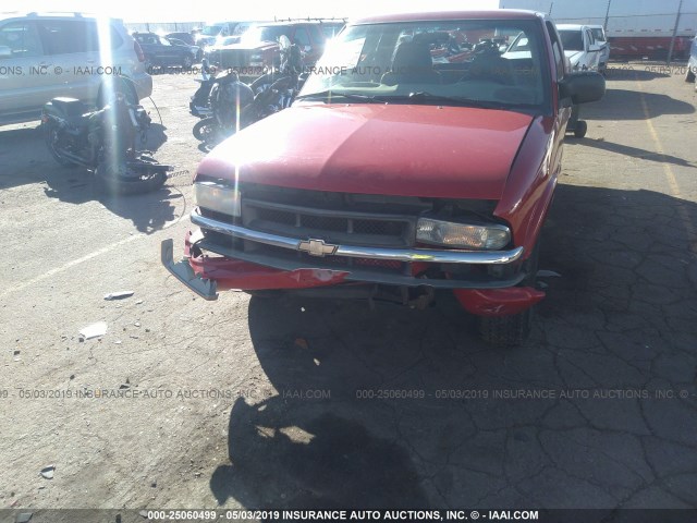 1GCCS19H138156138 - 2003 CHEVROLET S TRUCK S10 RED photo 6