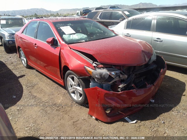 4T1BF1FK4DU692926 - 2013 TOYOTA CAMRY L/SE/LE/XLE 红色 照片 1