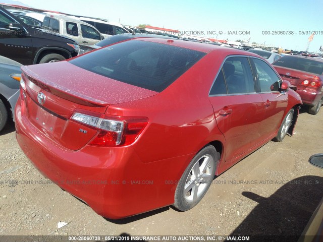 4T1BF1FK4DU692926 - 2013 TOYOTA CAMRY L/SE/LE/XLE 红色 照片 4