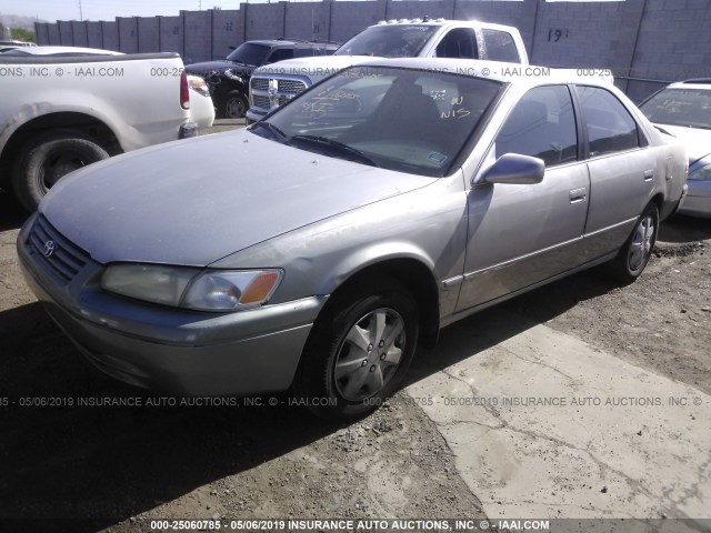 JT2BG28K2X0322017 - 1999 TOYOTA CAMRY LE/XLE Boz foto 2