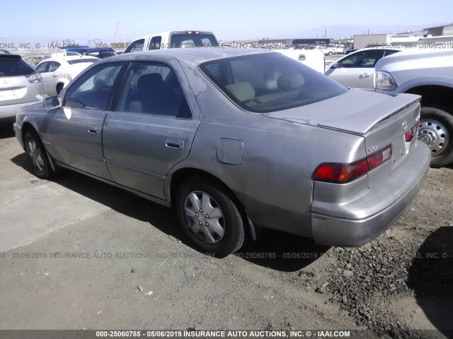 JT2BG28K2X0322017 - 1999 TOYOTA CAMRY LE/XLE Boz foto 3