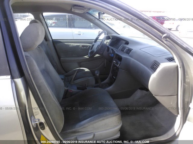 JT2BG28K2X0322017 - 1999 TOYOTA CAMRY LE/XLE Boz foto 5