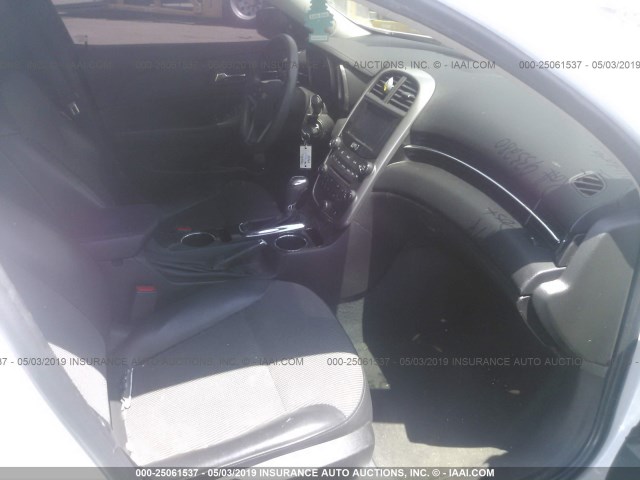 1G11C5SLXFU121256 - 2015 CHEVROLET MALIBU 1LT WHITE photo 5
