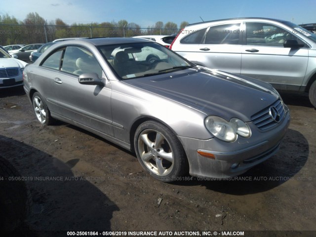 WDBTJ65J75F138121 - 2005 MERCEDES-BENZ CLK 320C SILVER photo 1