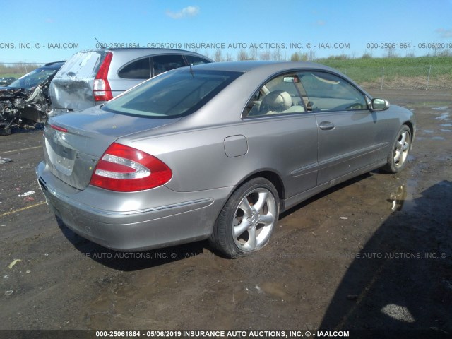 WDBTJ65J75F138121 - 2005 MERCEDES-BENZ CLK 320C SILVER photo 4