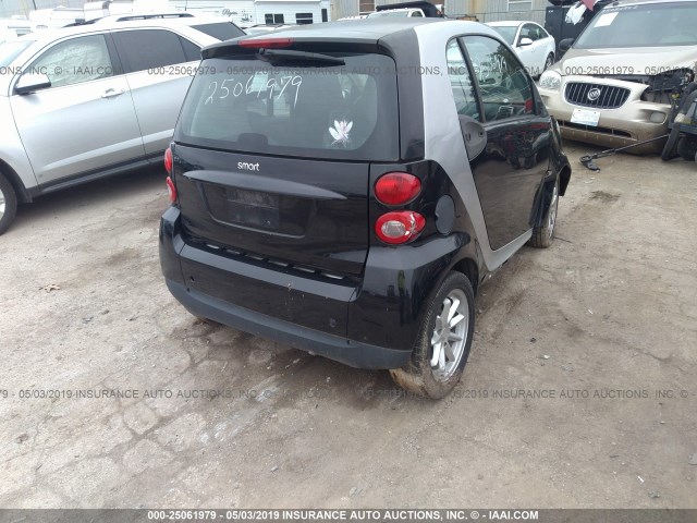 WMEEJ31X99K262599 - 2009 SMART FORTWO PURE/PASSION BLACK photo 4