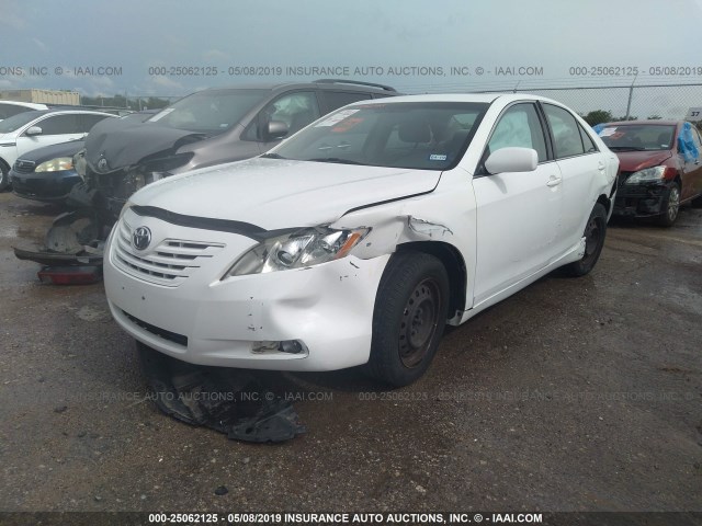 4T1BE46K97U609001 - 2007 TOYOTA CAMRY NEW GENERAT CE/LE/XLE/SE WHITE photo 2