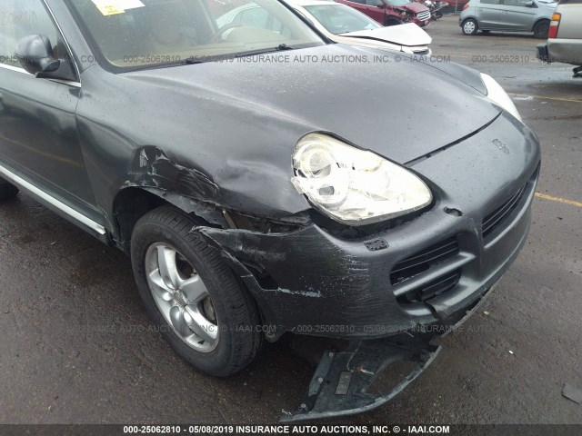 WP1AB29P04LA60714 - 2004 PORSCHE CAYENNE S GRAY photo 6