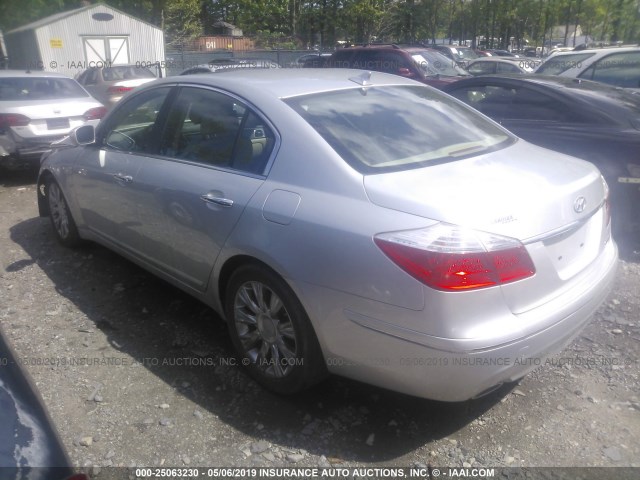 KMHGC4DE4BU114822 - 2011 HYUNDAI GENESIS 3.8L SILVER photo 3